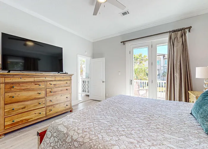 Dog-friendly With Access Outdoor Pool And Tennis - Gated Community Gulf Shores