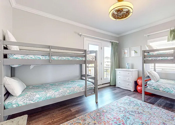 Dog-friendly With Access Outdoor Pool And Tennis - Gated Community Holiday home *
