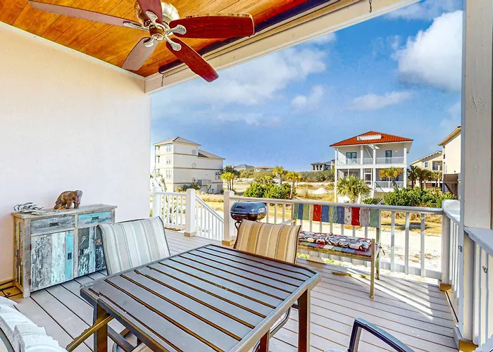 Dog-friendly With Access Outdoor Pool And Tennis - Gated Community Holiday home *